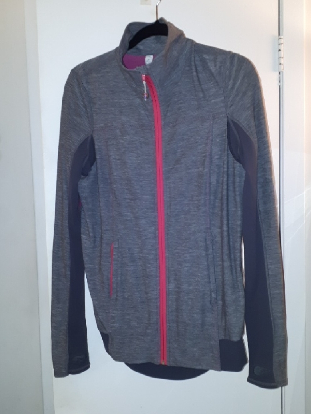lululemon athletica Heather Gray Jacket with Pink Zipper - Picture 10 of 10